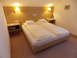 Main Bed